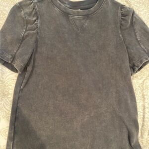 Universal Thread Charcoal Women’s Top